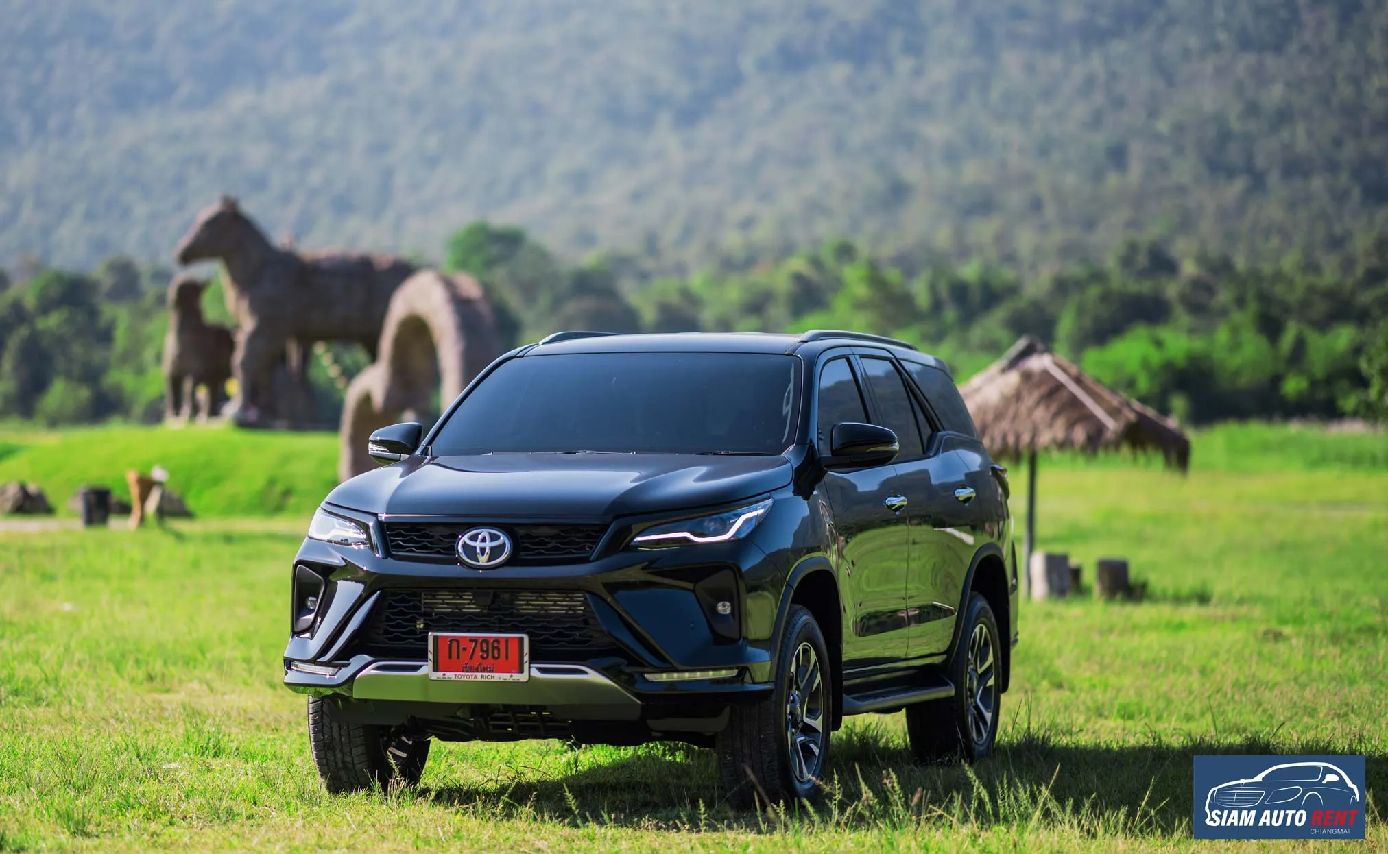 ฟอร์จูนเนอร์ให้เช่า - siam auto rent