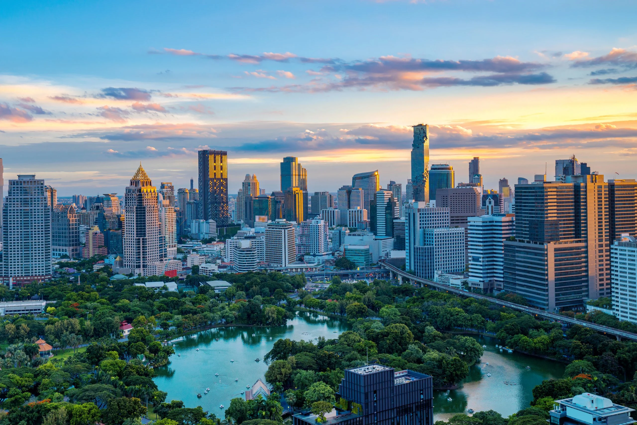 เช่ารถกรุงเทพ เพื่อท่องเที่ยวในกรุงเทพ