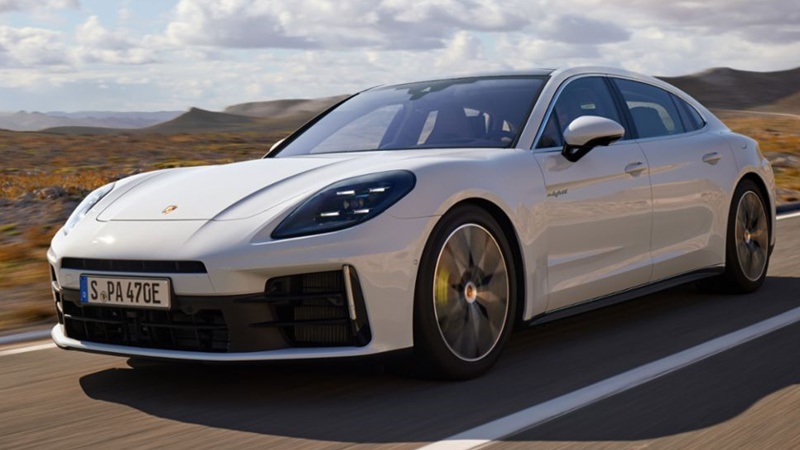 豪华轿车保时捷Panamera 4 E-Hybrid Executive (976)