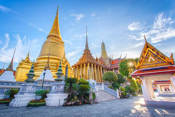 เช่ารถ ท่องเที่ยวพระบรมมหาราชวัง