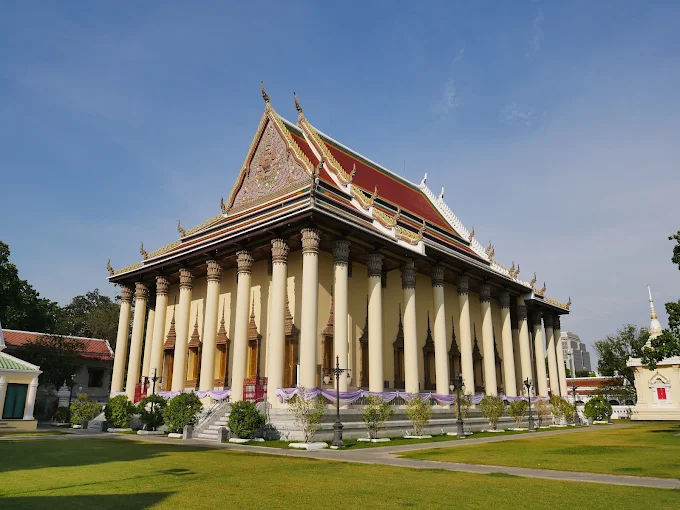 เช่ารถ ท่องเที่ยววัดเทพศิรินทราวาสราชวรวิหาร