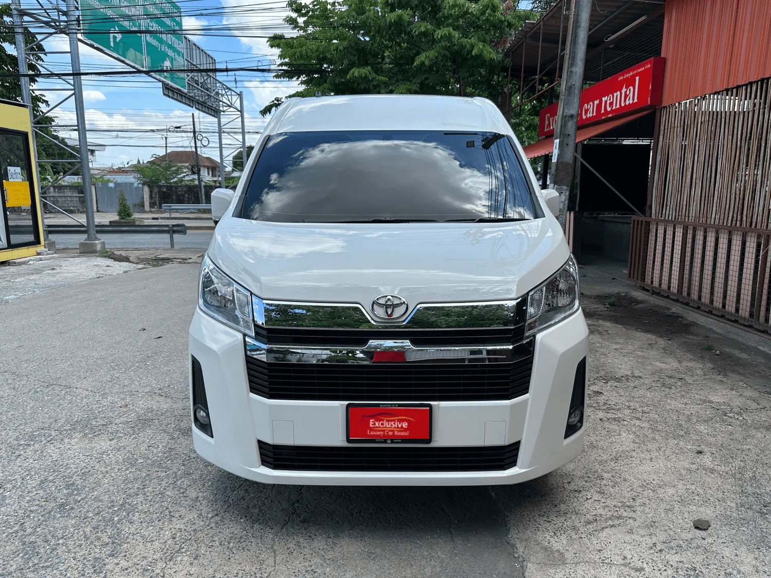 เช่ารถตู้กรุงเทพ