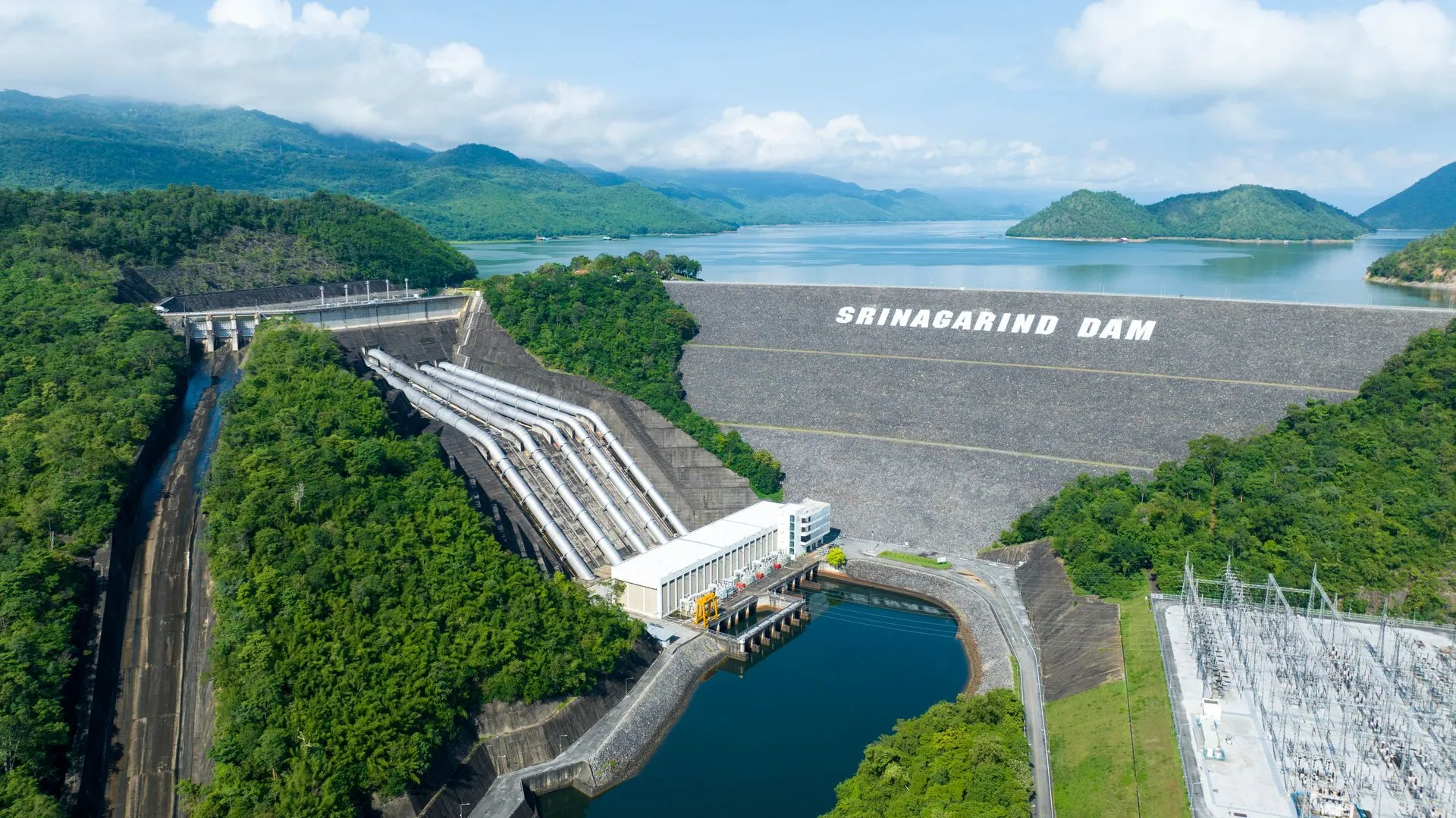 เช่ารถรายวัน ไปเที่ยว เขื่อนศรีนครินทร์ 